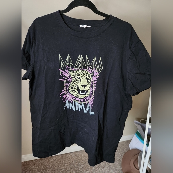 Maurices Tops - maurices- oversized Def Leppard tee